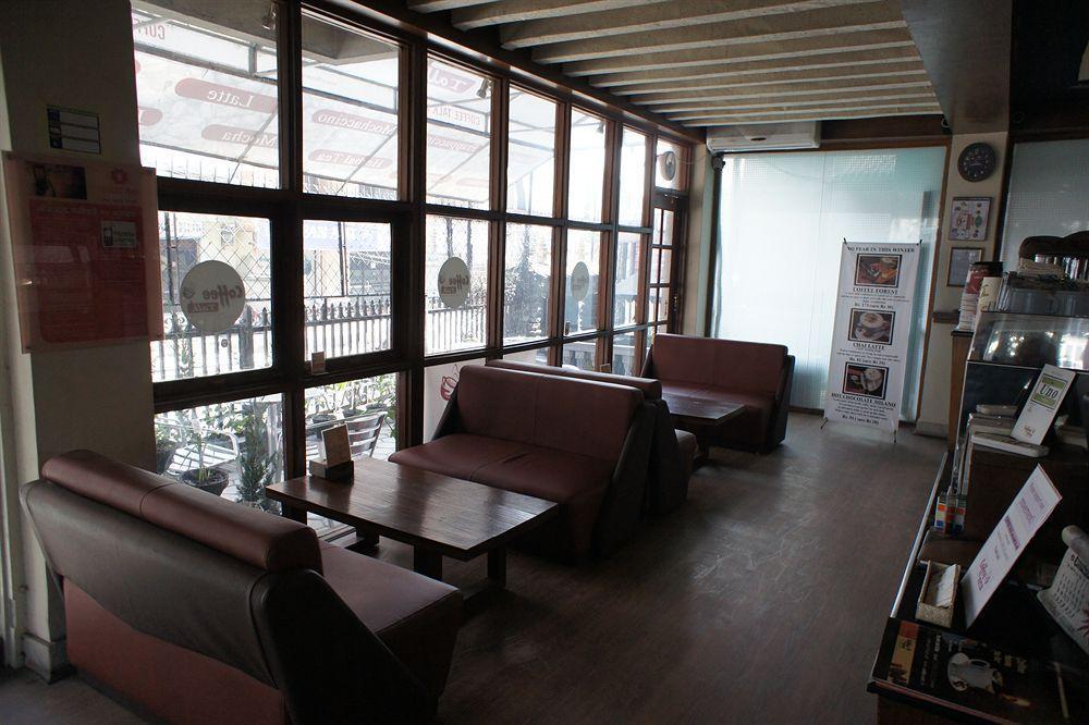 Marcopolo Business Hotel Катманду Экстерьер фото