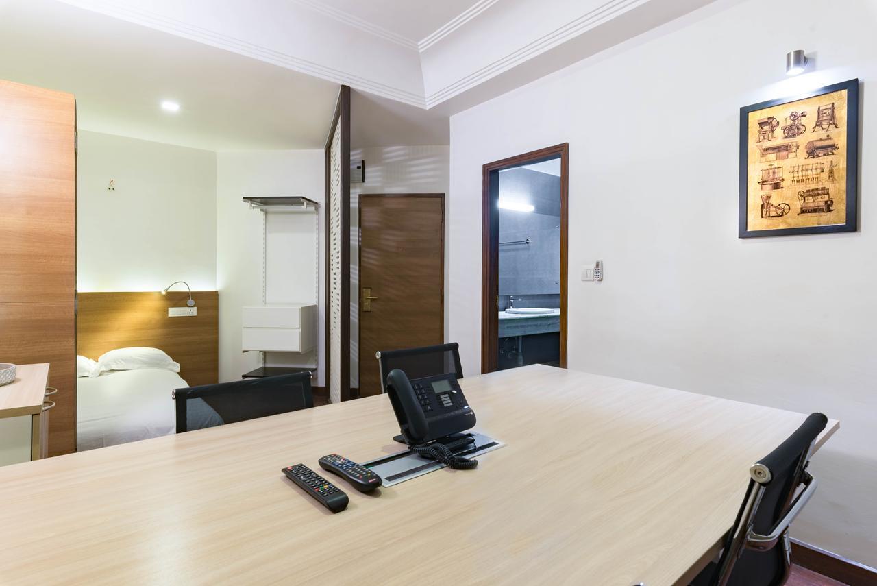 Marcopolo Business Hotel Катманду Экстерьер фото