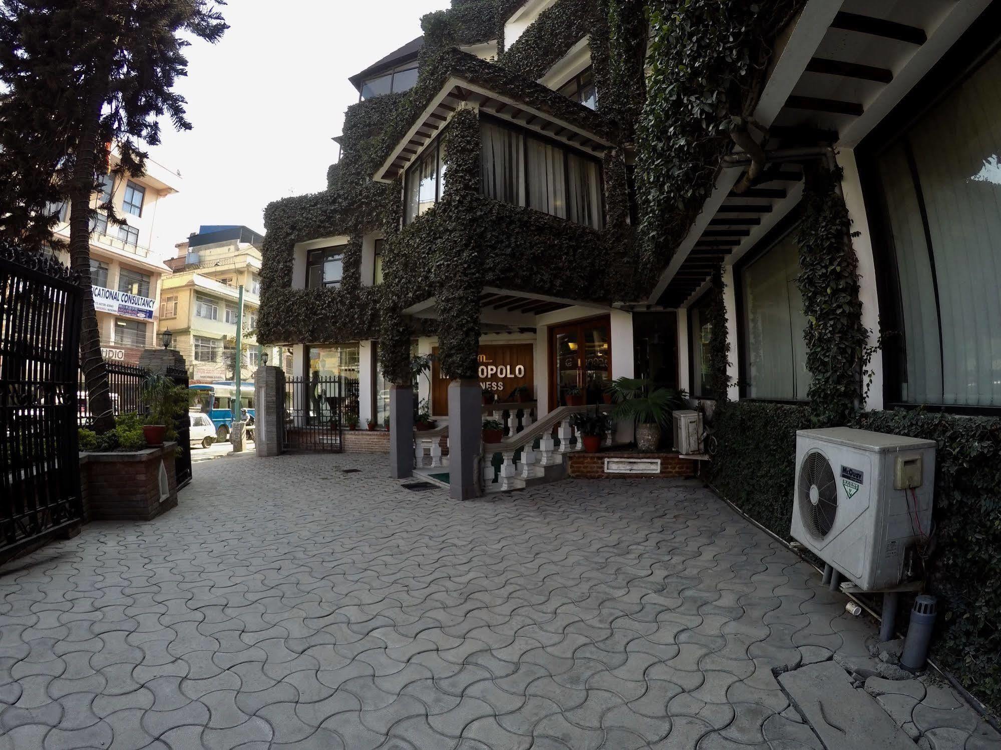 Marcopolo Business Hotel Катманду Экстерьер фото
